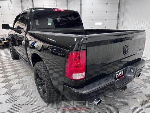 Used 2016 RAM 1500 Express w/ Black Ram 1500 Express Group AWD/4WD image 10