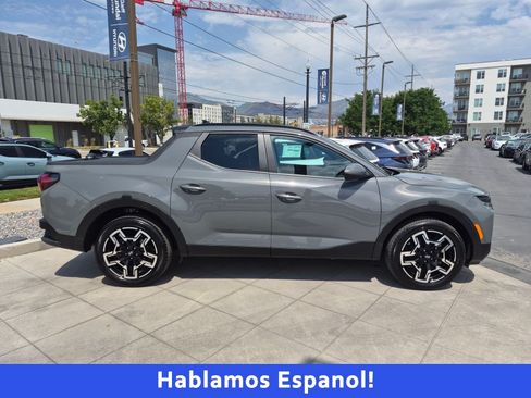 Certified 2025 Hyundai Santa Cruz Limited AWD/4WD image 2