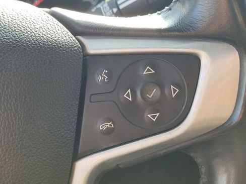 Used 2018 GMC Terrain SLE image 15