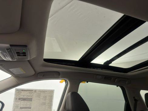 New 2026 Nissan Pathfinder Platinum FWD image 15