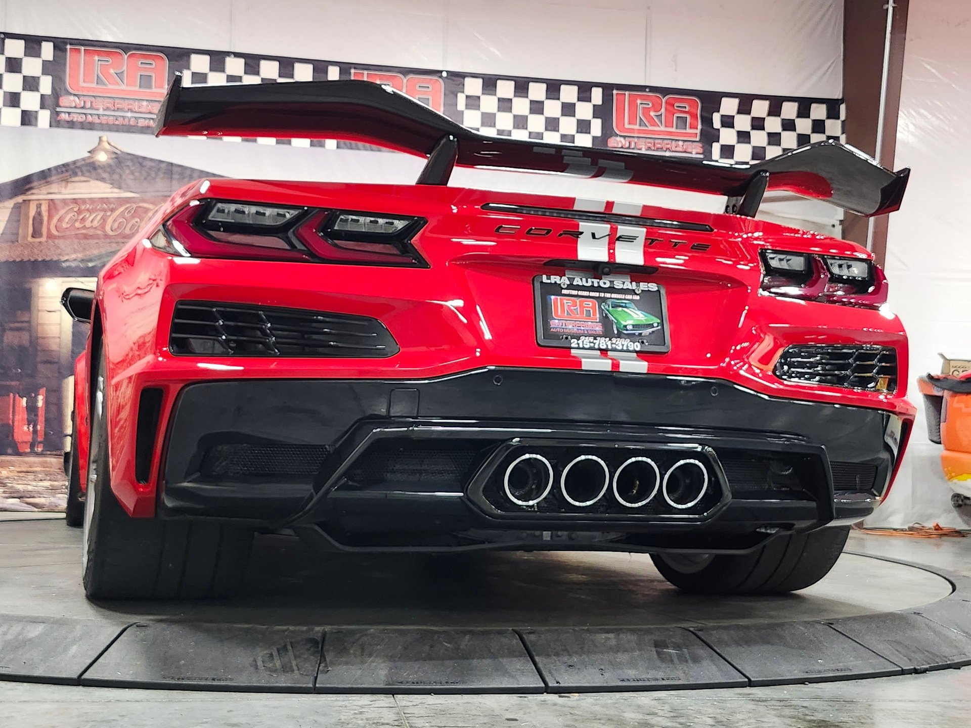 Used 2023 Chevrolet Corvette Z06 w/ Z07 Performance Package RWD image 33