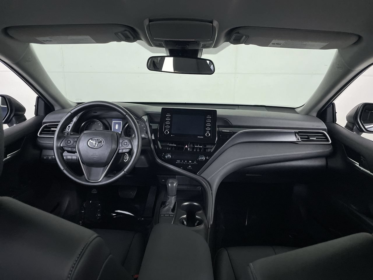 Used 2023 Toyota Camry SE FWD image 15
