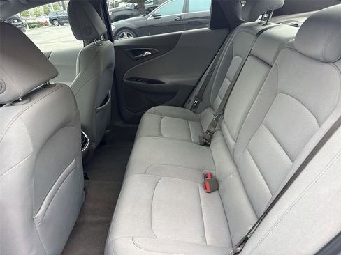 Used 2018 Chevrolet Malibu LT w/ Driver Confidence Package FWD image 22