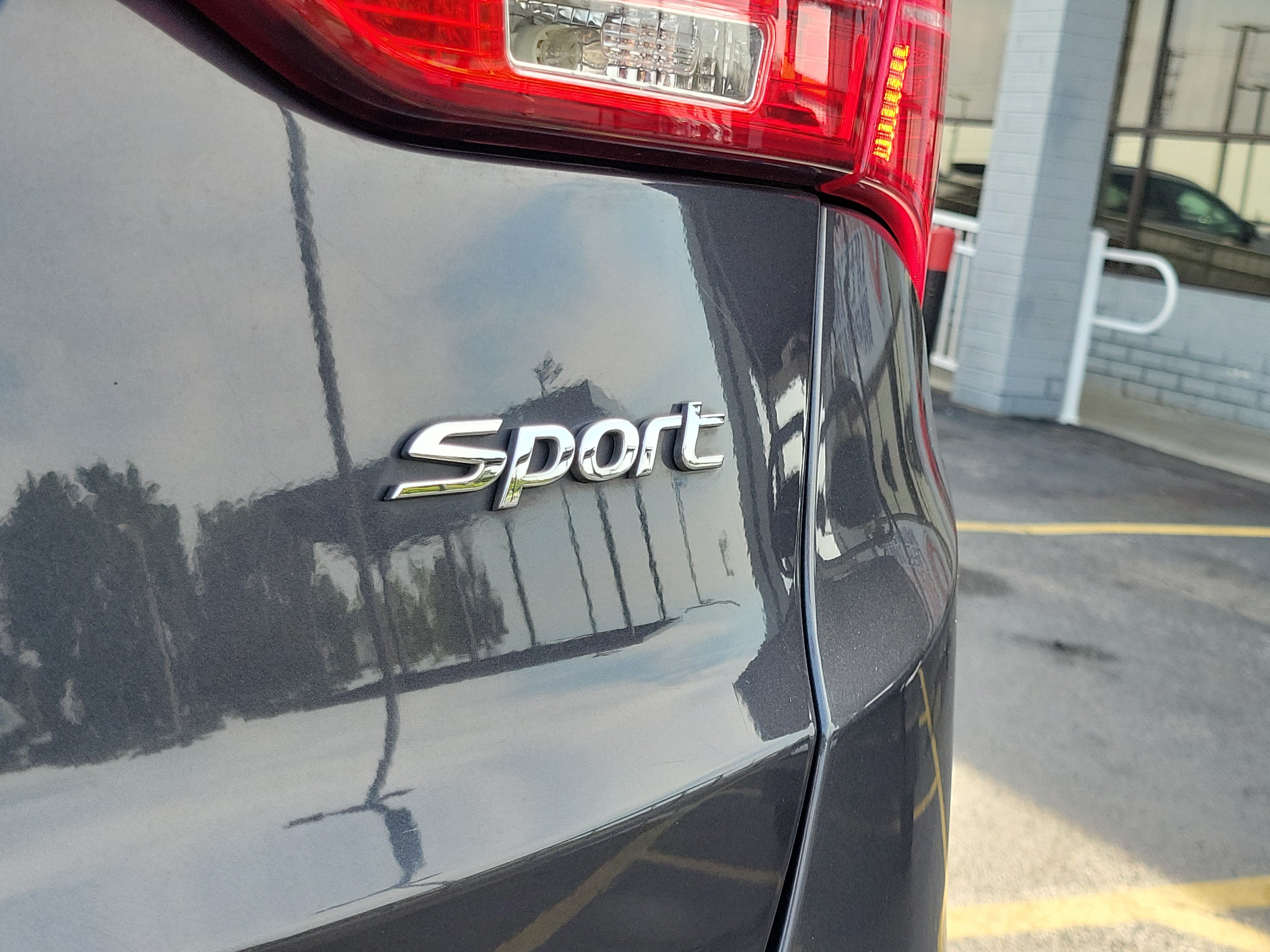 Used 2015 Hyundai Santa Fe Sport FWD image 7
