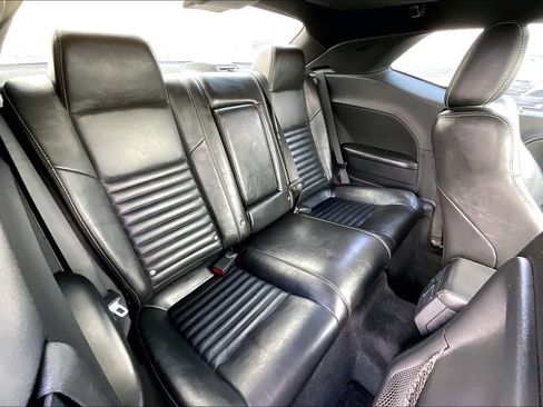 Used 2010 Dodge Challenger R/T image 19