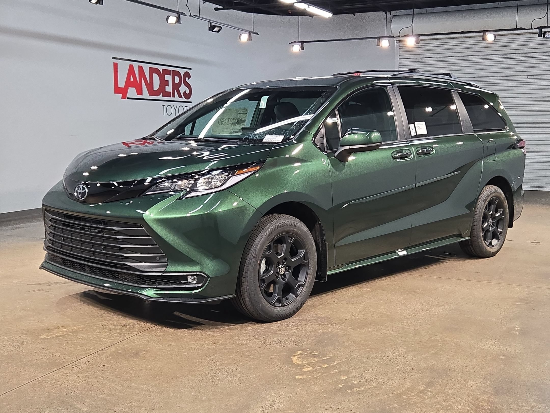 New 2026 Toyota Sienna XLE Woodland Edition AWD/4WD image 3