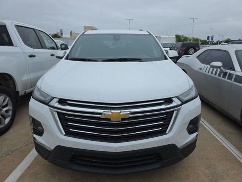 Used 2023 Chevrolet Traverse LT FWD image 8