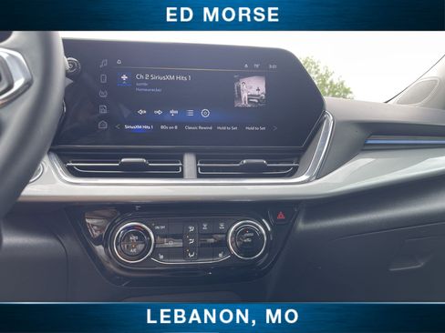 Certified 2025 Chevrolet Trax LT w/ LT Convenience Package FWD image 13