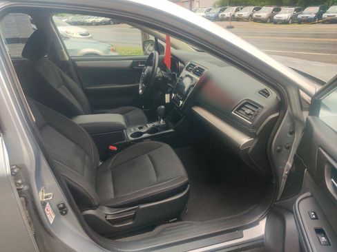 Used 2018 Subaru Outback 2.5i Premium AWD/4WD image 15
