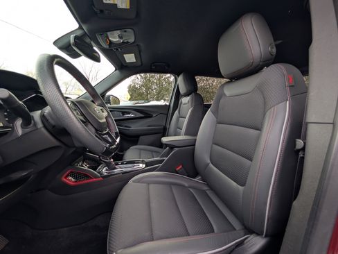 Certified 2023 Chevrolet TrailBlazer RS w/ Convenience Package image 28