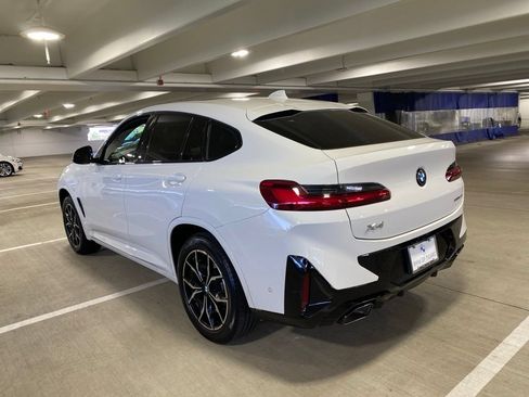 Used 2024 BMW X4 xDrive30i w/ Premium Package AWD/4WD image 3