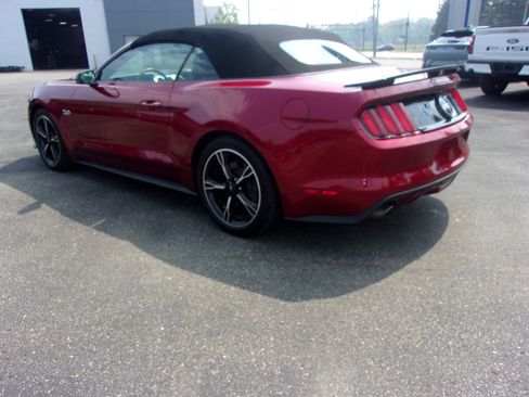 Used 2017 Ford Mustang GT Premium w/ Equipment Group 401A image 4