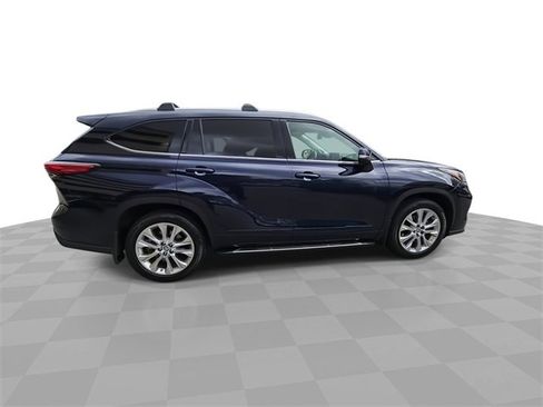 Used 2021 Toyota Highlander Limited image 9