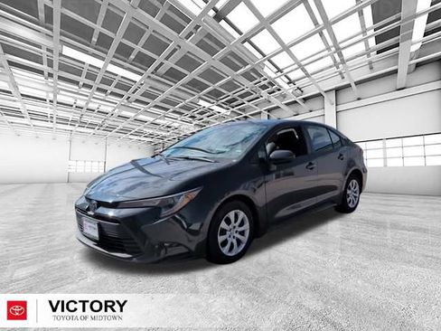 Certified 2024 Toyota Corolla LE FWD image 5