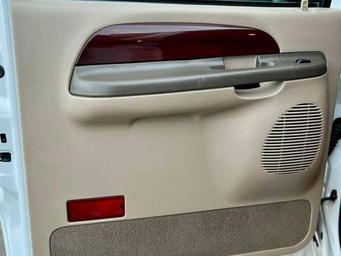 Used 2003 Ford Excursion Eddie Bauer image 15