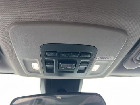 Used 2020 Toyota Camry SE image 22