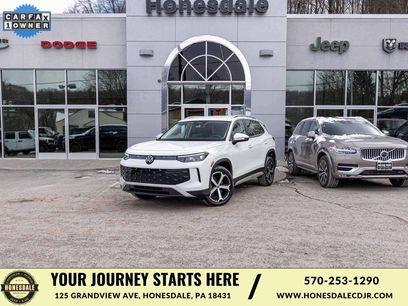 Used 2025 Volkswagen Tiguan SE