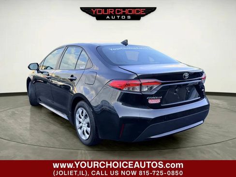 Used 2021 Toyota Corolla LE FWD image 3