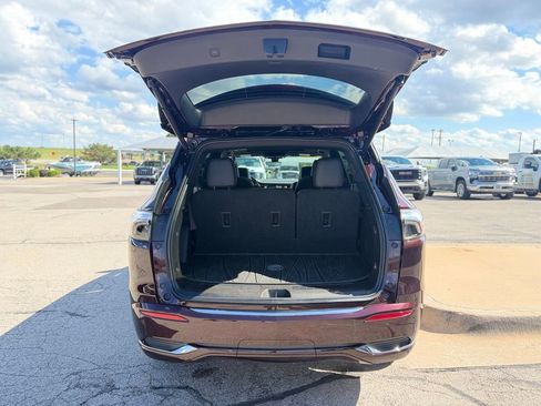 Used 2024 Buick Enclave Avenir w/ Avenir Technology Package FWD image 6