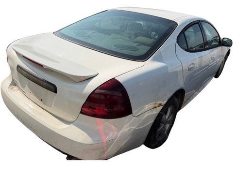 Used 2006 Pontiac Grand Prix w/ Preferred Package FWD image 5