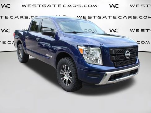 Used 2023 Nissan Titan SV AWD/4WD image 35