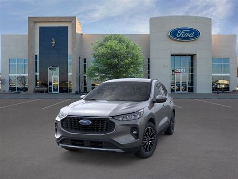New 2025 Ford Escape SE image 2