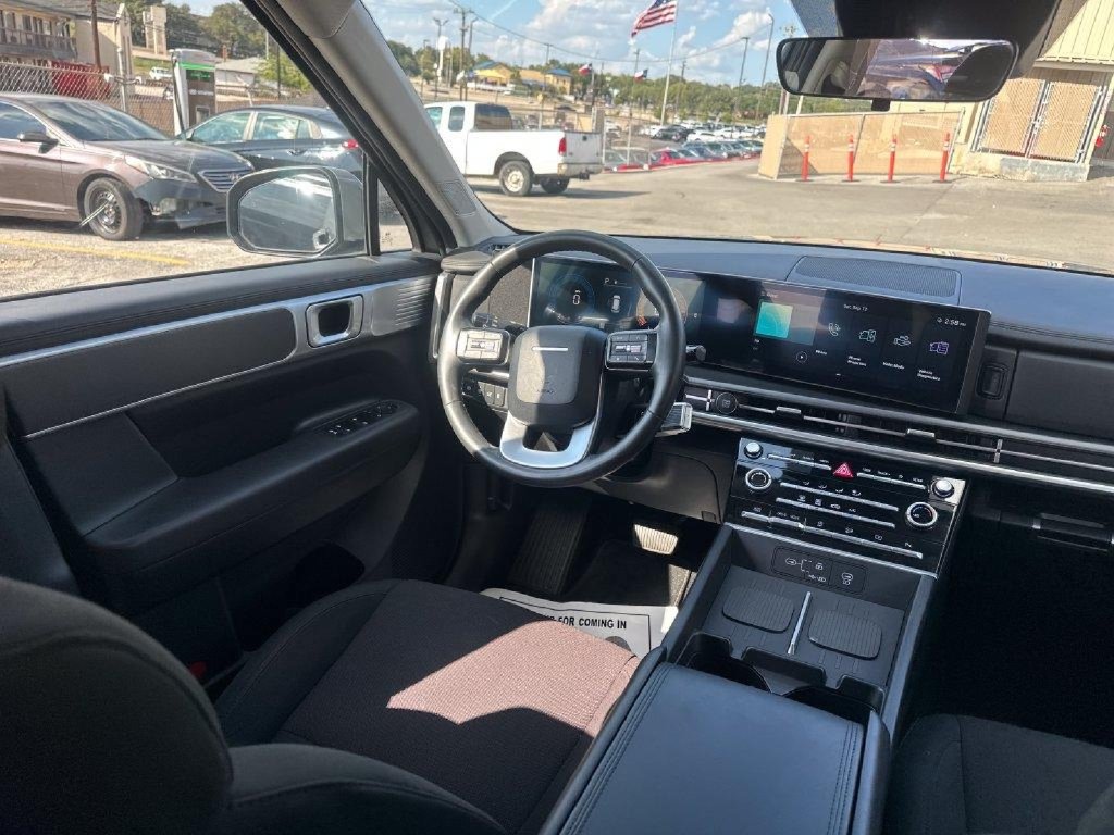 Used 2024 Hyundai Santa Fe SE FWD image 16