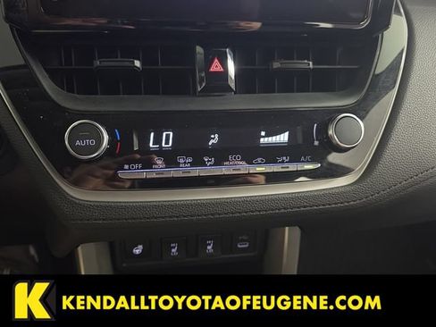 Used 2024 Toyota Corolla Cross LE AWD/4WD image 20