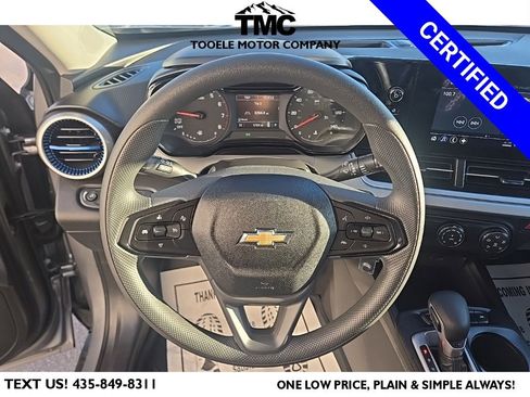 Used 2025 Chevrolet Trax LS w/ LPO, Blackout Package image 14