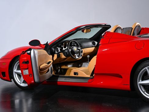 Used 2003 Ferrari 360 Spider RWD image 12