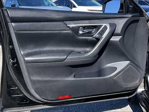 Used 2018 Nissan Altima 3.5 SL image 15