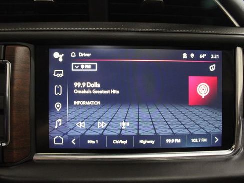 Used 2023 GMC Yukon Denali Ultimate image 4