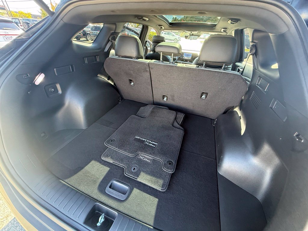 Used 2025 Kia Sportage X-Line w/ Premium Package AWD/4WD image 32