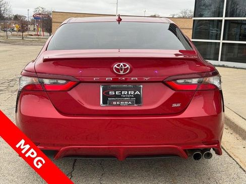 Used 2021 Toyota Camry SE image 5