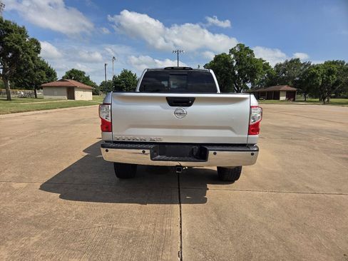 Used 2016 Nissan Titan SL RWD image 33