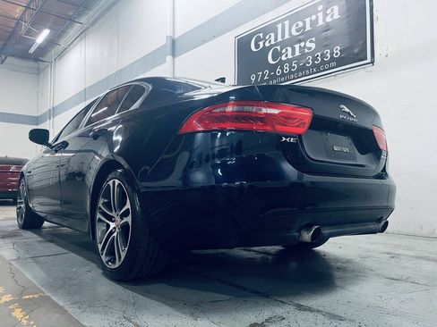 Used 2017 Jaguar XE Prestige AWD/4WD image 12