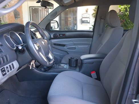 Used 2013 Toyota Tacoma 2WD Double Cab w/ Convenience Pkg image 11
