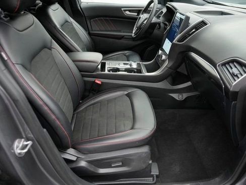 Used 2024 Ford Edge ST-Line image 18