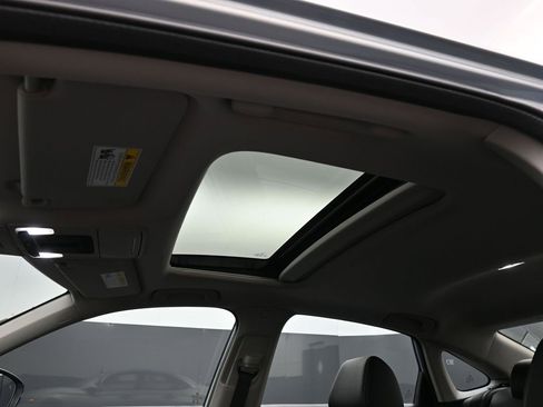 Used 2023 Honda Civic Touring image 36