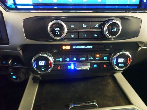 Used 2022 Ford F250 Lariat w/ Tremor Off-Road Package AWD/4WD image 15