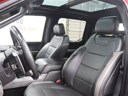 Used 2018 Ford F150 Raptor w/ Equipment Group 802A Luxury AWD/4WD image 16