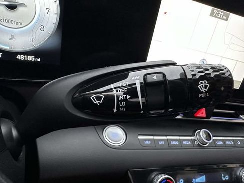 Used 2024 Hyundai Elantra Limited FWD image 36