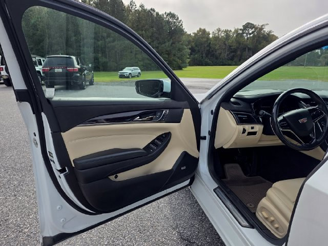 Used 2019 Cadillac CTS Luxury RWD image 9