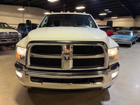 Used 2017 RAM 3500 Tradesman w/ Chrome Appearance Group AWD/4WD image 12