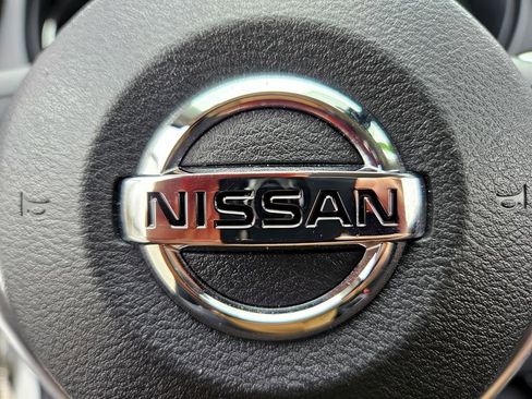 Used 2020 Nissan Rogue SV image 27