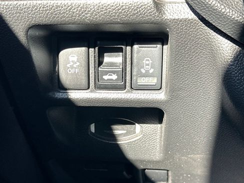 Used 2013 INFINITI G37 x w/ Premium Pkg image 31