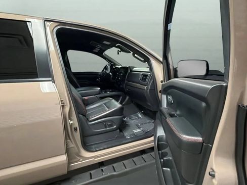 Used 2021 Nissan Titan PRO-4X w/ Pro-4x Convenience Package AWD/4WD image 22