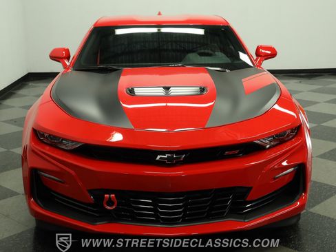 Used 2024 Chevrolet Camaro SS RWD image 16