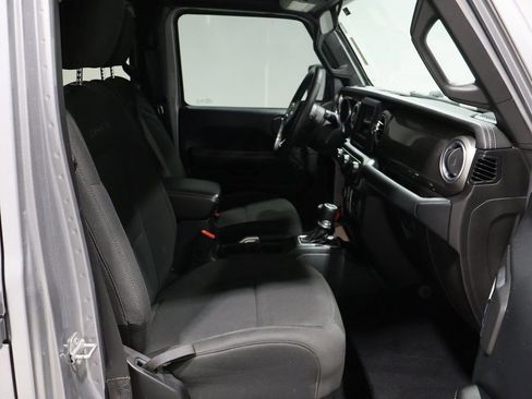 Certified 2018 Jeep Wrangler Unlimited Sahara w/ Cold Weather Group image 21