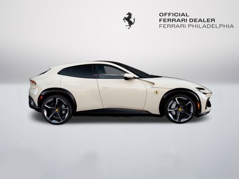 Used 2025 Ferrari Purosangue image 27